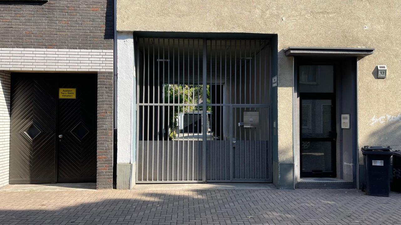 Oase Im Gruenen Hinterhof, Eg, Ruhe, Terrasse, Carport, Free Paytv, Kaffee&Tee, Fahrraeder Apartment Duisburg Exterior photo
