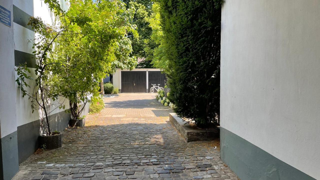 Oase Im Gruenen Hinterhof, Eg, Ruhe, Terrasse, Carport, Free Paytv, Kaffee&Tee, Fahrraeder Apartment Duisburg Exterior photo